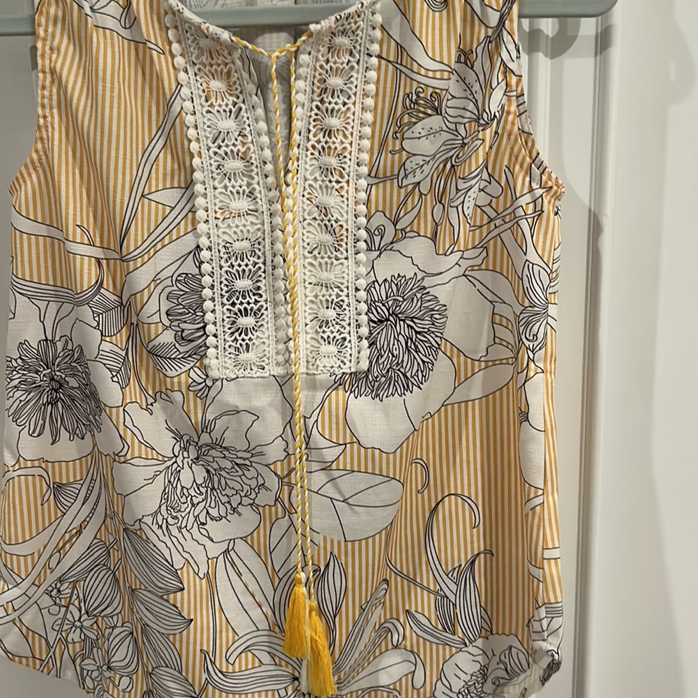 Jade Melody Tam Sleeveless embroidered blouse with tassels XS - Picture 3 of 4